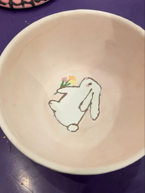 Bunny 🩷🩷🩷 Rabbit Pottery Painting Ideas, Bunny Ceramic Painting, Bunny Pottery Painting, Pottery Painting Animals, Pottery Painting Ideas Bowls, Bunny Pottery, Girly Activities, Pretty Ceramics, Rabbit Pottery