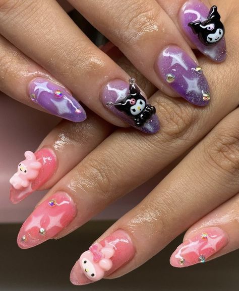 Sanrio Nails Art, Anime Themed Nails Acrylic, Kuromi And Hello Kitty Nails, Sanrio Nails Kuromi, Kurumi Nails, My Melody And Kuromi Nails, Kuromi Nails Acrylic, Uñas Kuromi, Anime Themed Nails