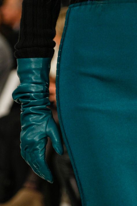 Oscar de la Renta Teal Fashion, Dark Aqua, Gloves Fashion, Vintage Gloves, Bright Winter, Teal Leather, Shades Of Teal, Dark Turquoise, Aqua Turquoise