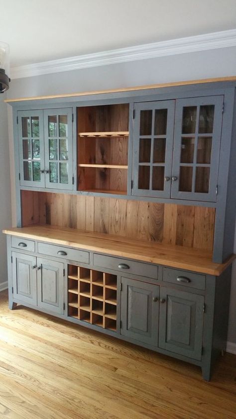 Modern Rustic Farmhouse Kitchen, Rustic Farmhouse Kitchen Cabinets, Model Dapur, Modern Farmhouse Diy, Modern Rustic Farmhouse, Farmhouse Cabinets, Farmhouse Kitchen Cabinets, Rustic Farmhouse Kitchen, Kitchen Farmhouse