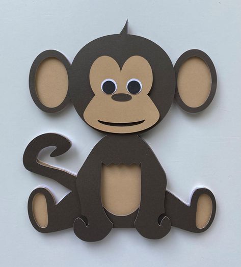 3D Layered Monkey SVG - Free File & Tutorial - Beejui Creations Paper Monkey, 3d Monkey, Monkey Svg, Monkey Crafts, Wood 3d, Cricut Mat, Laser Cut Wood Crafts, Projets Cricut, 3d Craft