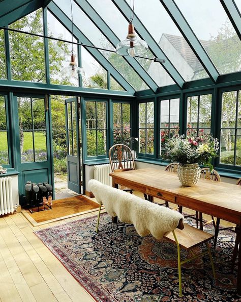 12 Glass extension ideas | Fifi McGee Greenhouse Dining Room, Garden Decor Ideas Diy, Sunroom Dining Room, Glass Sunroom, Sunroom Dining, Orangery Extension, Conservatory Decor, Conservatory Windows, Conservatory Ideas