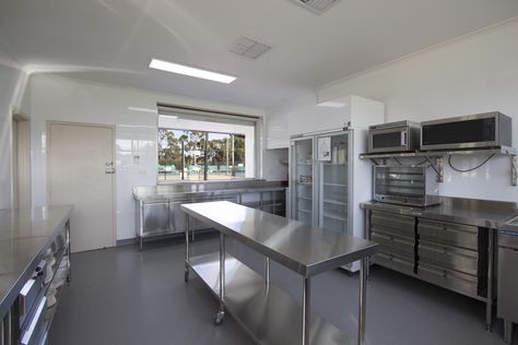 Simply Stainless stainless steel work tables at Reabold Tennis Club Butcher Room, Stainless Steel Kitchen Design, Cafe Pastry, Shelving In Kitchen, Commissary Kitchen, Restaurant Kitchen Design, Business Interior, Stainless Steel Bench, Canning Kitchen