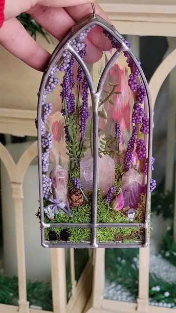 Hanging Crystal, Crystal Garden, Witchy Crafts, Miniature Crafts, Hanging Garden, Diy Canvas, Cute Crafts, Creative Crafts, Resin Crafts