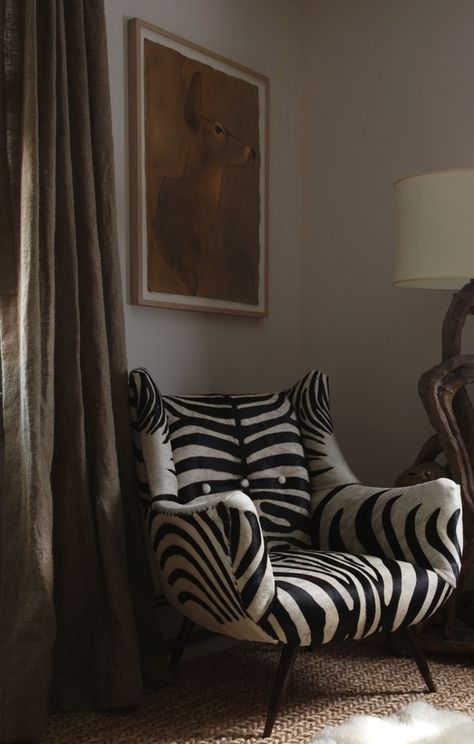 Zebra Pillows Living Rooms, Zebra Print Chair, Zebra Couch, Zebra Sofa, Zebra Aesthetic, Zebra Print Decor, Zebra Bedroom, Zebra Chair, Interior Design Course