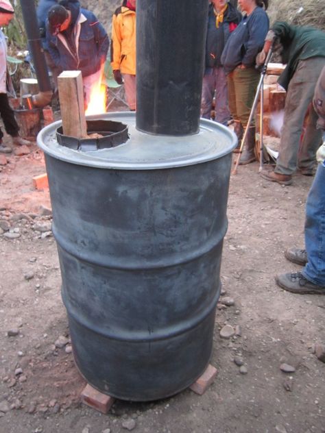 one of the simplest designs and one of the most efficient burning stove ever made... Sauna Project, Rocket Stove Mass Heater, Barrel Fire Pit, Shop Heater, Burn Barrel, Barrel Stove, Diy Heater, Rocket Mass Heater, Diy Wood Stove