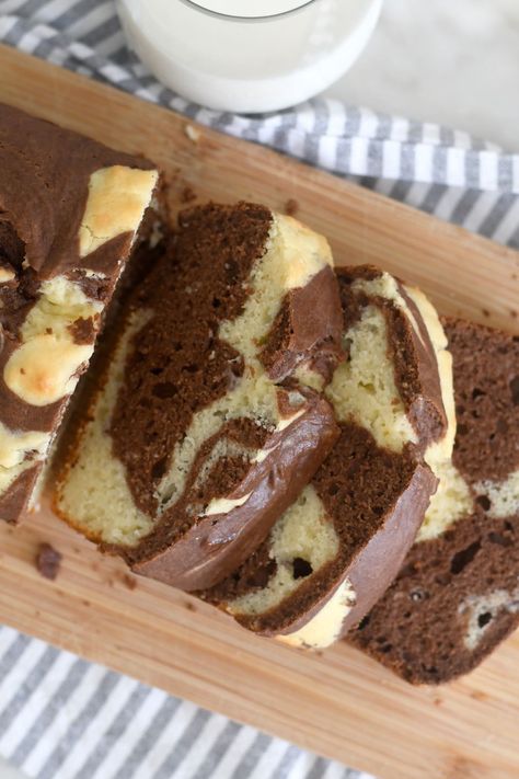 Cooking with Manuela: Soft, Moist and Easy-to-Make Vanilla and Chocolate Marble Loaf Cake Marble Loaf Cake Moist, Marbled Loaf Cake, Marble Cake Loaf, Cooking With Manuela, Vanilla Cake Loaf, Loaf Cake Ideas, Quick Cake Recipes, Chocolate Marble Loaf Cake, Marble Loaf Cake