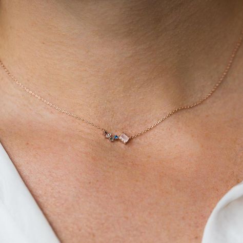 We love the way the Kota Necklace sparkles! Featuring an opalescent baguette CZ, accented with colored CZ stones and one seriously shimmery marquise cut stone. The perfect dainty stunner for everyday. Cubic zirconia 18K rose gold plated 15" length Local Eclectic Necklaces, Minimalist Accessories Jewellery, Tiny Diamond Necklace, Tiny Accessories, Simple Statement Necklace, Jewelry Necklace Simple, Petite Jewelry, Minimalist Necklace Gold, Local Eclectic