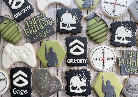 Call Of Duty Cookies Decorated, Cod Birthday Party Call Of Duty, Call Of Duty Cookies, Call Of Duty Birthday Party Ideas, Call Of Duty Theme Party, Royal Icing Cookie Ideas, Call Of Duty Birthday Party, Aesthetic Cookies, Zombie Cookies