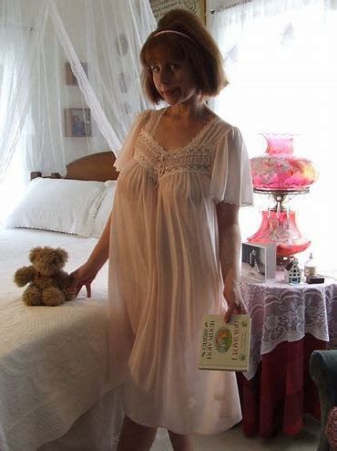 Put on your nightie and I will read to you....hmmm Nighties For Women Nightwear, Nighty Night Dress, Beautiful Aged Women, Beautiful Nightgown, Gossip Girl Outfits, Vintage Hollywood Glamour, Ayn Rand, Vintage Nightgown, Nighty Night