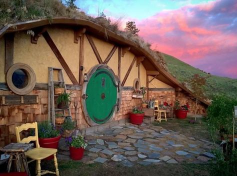 Rent This Hobbit Hole for the Most Magical Northwest Vacation Ever You can rent this amazing Hobbit Hole on Airbnb, which accommodates two people and includes a small bedroom, a bathroom, a living area with a fire, a bathroom and of course, the iconic circular front door from JRR Tolkien’s The Hobbit and The Lord of the Rings. In Chelan, Washington. Round Doorway, Earthen Home, Casa Hobbit, Airbnb Rentals, Hobbit Hole, Hobbit House, Earth Homes, The Shire, Columbia River Gorge