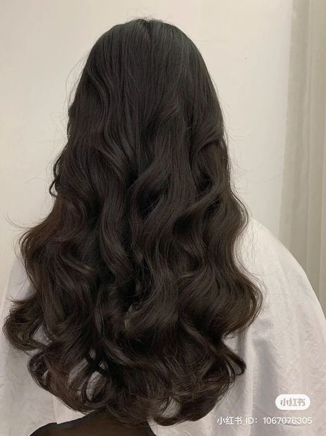 Long Hair Perm, Korean Hair Color, Hair Color Underneath, Haircuts Straight Hair, Permed Hairstyles, Hair Inspo Color, Aesthetic Hair, Hairstyles Haircuts, Hair Products