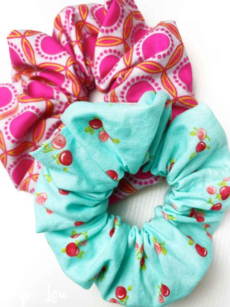 Scrunchie Sewing Pattern, Sewing Scrunchies, Scrunchies Pattern, Grocery Bag Pattern, Sewing Christmas Gifts, Skip To My Lou, Holiday Crafts For Kids, Valentines Printables Free, Sewing Projects For Kids