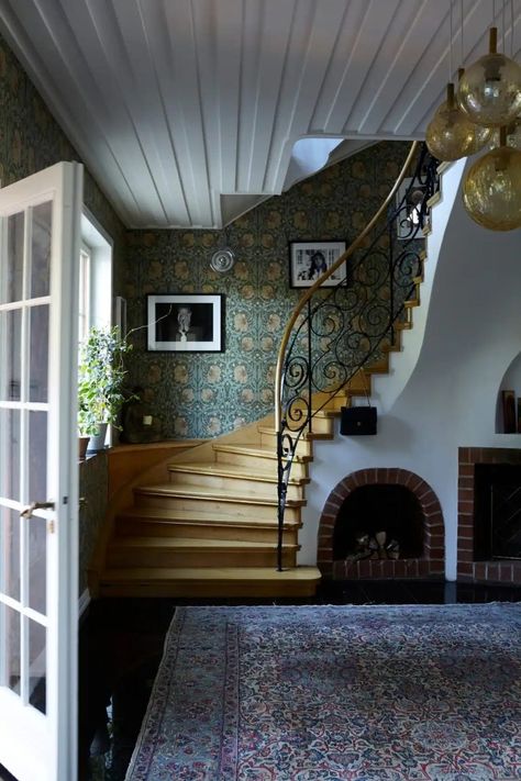 William Morris: His Designs and Legacy and Current Popularity - Linda Merrill Interior Designer Decorator South Shore Massachusetts White Plaster Fireplace, Plaster Fireplace, Wallpaper Gold, Entryway Ideas, Up House, House Goals, Accent Wallpaper, Staircases, Dream House Decor