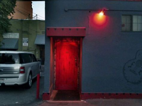 How to Get Into LA's Best Secret Bars Speakeasy Decor Bar, Bar Lighting Design, Hidden Entrance, Secret Speakeasy, Speakeasy Bars, Speakeasy Door, Speakeasy Decor, Underground Bar, Easy Bar