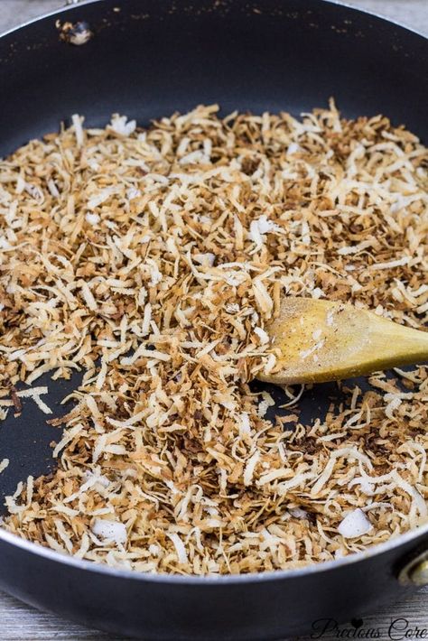 How To Make Coconut Flakes At Home, How To Make Coconut Flakes, Toasting Coconut Flakes, Toasting Coconut, Coconut Flakes Recipe, Open A Coconut, Flake Recipes, Homemade Products, Ice Cream Toppings