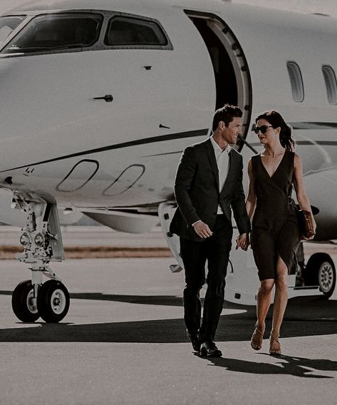 Boss Couple Aesthetic, Business Couple Goals, Office Couple Aesthetic, Business Couple Aesthetic, Successful Couple Aesthetic, Tom Claeren, Rich Couples Luxury, Billionaire Couple, Boss Couple