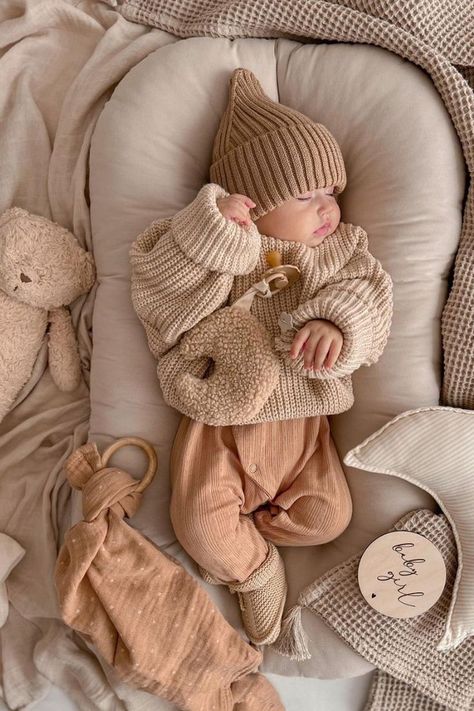 Sweet Dreams Baby, Knitted Beanie, Baby Style, Baby Outfit, Baby Outfits, Baby Pictures, Baby Fever, Sweet Dreams, Baby Photos