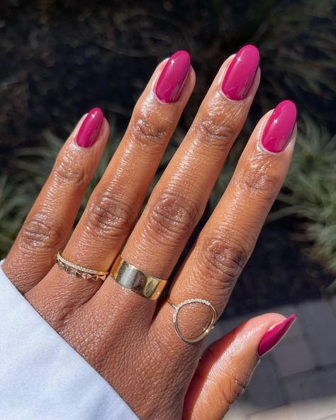 Nails Inspiration Different Colors, One Color Manicure, Cute Nails On Black Women, Berry Colour Nails, Berry Nail Color, Berry Colored Nails, Nail Colors For Black Women, One Colour Nails, Nail Inspo Black Women