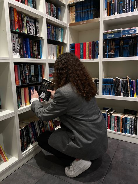 Library Assistant Aesthetic, Bookstore Employee Aesthetic, Library Worker Aesthetic, Bookstore Job Aesthetic, Library Job Aesthetic, Bookstore Worker Aesthetic, Book Signing Aesthetic, Library Job, 2025 Goals