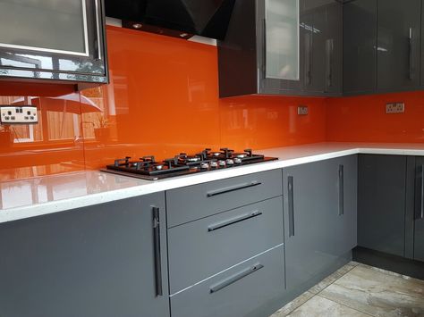 Kitchen Green Splashback, Green Splashback, Kitchen Cupboards Design, Grey Cupboards, Orange Kitchen Decor, Kitchen Green, Rustic Kitchen Cabinets, Kitchen Cupboard Designs, Comfortable Kitchen