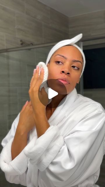 TIFFANY LUMPKIN ™ on Instagram: "How To Properly Remove Your Makeup 🤍

If you’re using makeup wipes, please stop! Your skin deserves the best care, and there are so many healthier alternatives for removing your makeup.

My triple cleansing routine will leave your skin feeling fresh and clean without the harsh chemicals found in makeup wipes. Here’s how you can do it too:

Step 1️⃣ Cleansing Balm: Start with a gentle cleansing balm like @cerave . It’s fragrance-free, affordable, and easily accessible. Simply massage it onto your dry face with clean, dry hands to break down makeup and impurities. I take it a step further and do a gentle steam washcloth after. 

Step 2️⃣ Gentle Cleanser: Follow up with a gentle water-based cleanser like my favorite @larocheposayusa Lipikar AP+ Gentle Foaming How To Remove Makeup From Face, Beauty 2023, Healthier Alternatives, Cleansing Routine, Double Cleansing, Makeup Wipes, Dry Face, Micellar Water, Cleansing Balm