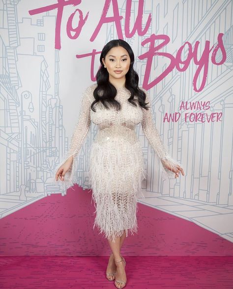 Lana Condor, Lara Jean, Jenny Han, Julien Macdonald, Celebrity List, Female Actresses, Celebrity Red Carpet, Always And Forever, Hollywood Glamour