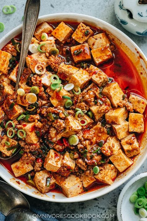 Authentic Mapo Tofu (麻婆豆腐) - Omnivore's Cookbook Mapo Tofu Vegetarian, Ma Po Tofu Recipe, Mapo Tofu Recipe Easy, Cabbage Steaks Recipe, Mapo Tofu Recipe, Ma Po Tofu, Chili Oil Recipe, Recipes By Ingredients, Soft Tofu