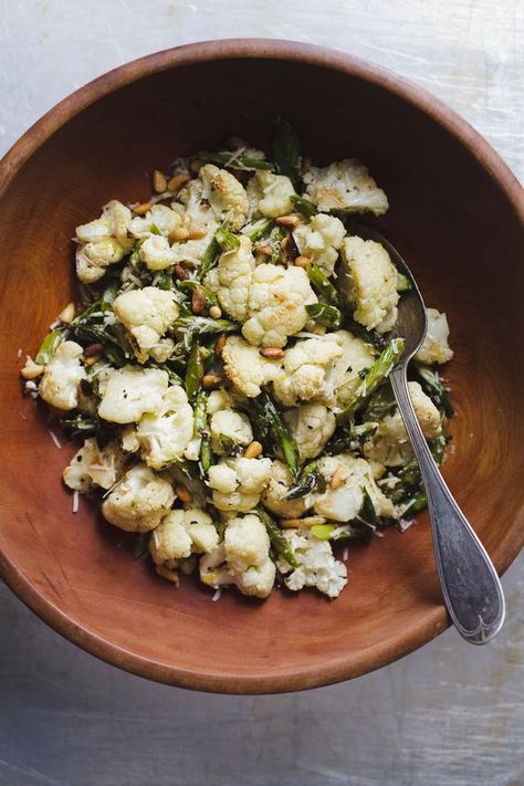 Roasted Asparagus and Cauliflower Salad: Perfect Potluck Salad Recipes With Asparagus, Recipe Asparagus, Potluck Salad, Cauliflower Salad, Potluck Dishes, Roasted Asparagus, Cauliflower Recipes, Roasted Cauliflower, Pine Nuts