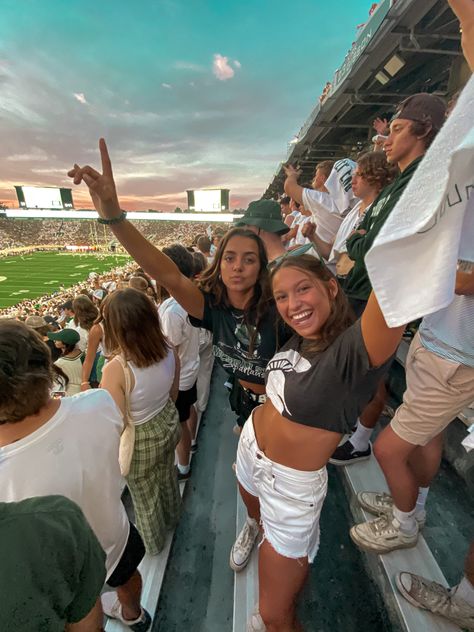 MSU | football | michgan state | spartan stadium | college football Msu Spartans Aesthetic, Michigan State Aesthetic, Michigan State University Aesthetic, Msu Aesthetic, College Football Aesthetic, Msu Outfit, Msu Football, Tailgate Outfits, Gameday Fits