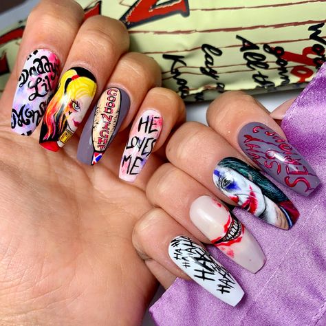 The Joker Nail Art, Harley Quinn Inspired Nails, Joker And Harley Quinn Nails, Joker Inspired Nails, Queen Nails Designs, Harley Quinn Nails Acrylic, Harley Quinn Nails Designs, Harley Quinn Nail Art, Joker Nails Designs