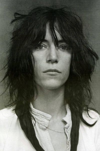 Patti Smith Group, Patti Smith, Rock Roll, Look At You, American Singers, Punk Rock, Hair Inspo, Rock And Roll, Style Icons