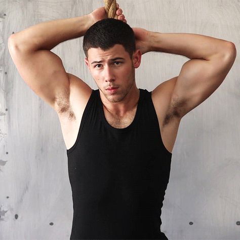 Confessions Of An Armpit Lover: Page 150 - Nick Jonas & His Bachelor Pits Nick Jonas Gif, Nick Jonas Shirtless, Hottest Male Celebrities, Men’s Fitness, Joe Jonas, Nick Jonas, Jonas Brothers, Famous Men, His Hands