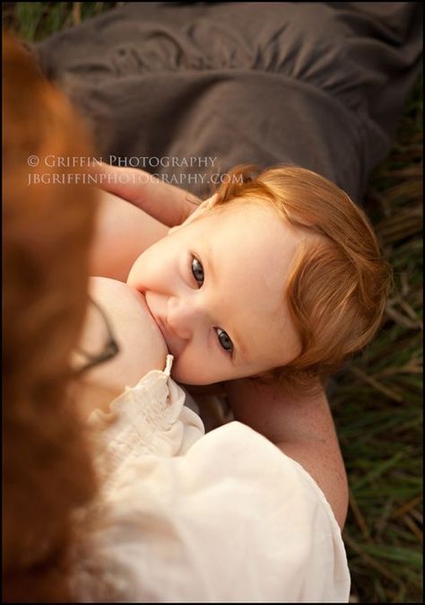 Nursing Photography, Photography Inspiration Portrait, Baby Sleep Problems, Family Shoot, Foto Baby, Pregnant Mom, Trik Fotografi, Shooting Photo, Jolie Photo