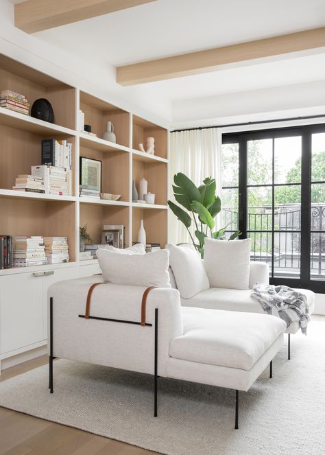 ROXBOROUGH - Shauna Walton's Portfolio Lounge Office Space, Neutral Room, Wood Bookshelves, Country Style Kitchen, White Ceiling, Sofa Styling, Farmhouse Style Kitchen, Exposed Wood, Wood Beams