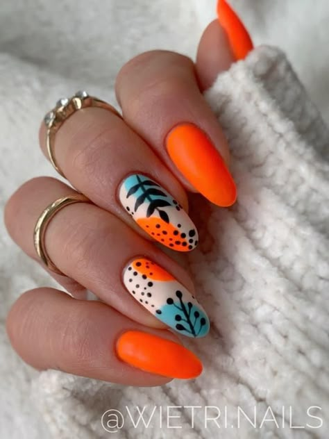 Summer Orange Nails, Nail Designs Chic, Orange Manicure, Nail Art Designs 2023, Fresh Manicure, Summer Nail Art Designs, Orange Nail Designs, Orange Nail, Summer Orange