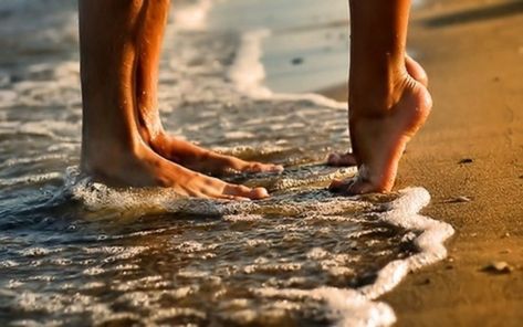 Waves of memories. Honeymoon Essentials, Beach Pink, Creative Photoshoot Ideas, Beach Wedding Photos, Couple Beach, Photography Poses For Men, Poses For Men, Beach Photos, Couple Pictures