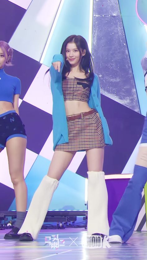 Sana I Cant Stop Me Outfit, Sana Stage Outfits, Twice Outfits Concert Ideas, Kpop Fits, Kpop Concert Outfit, Concert Fit, Fits Inspo, Concert Outfits, Body Picture