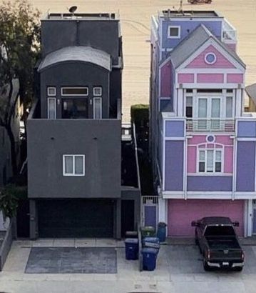 Opposite Houses Meme, Opposites Friends Aesthetic, Pink And Black House Next To Each Other, Girly And Goth Friends, 2 Opposite Best Friends, Opposite Attracts Aesthetic, Opposite Sisters Aesthetic, Friends With Opposite Aesthetics, Opposite Styles Friends