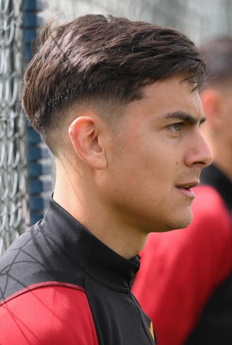 Dybala Hair, Football Hairstyles, Hairstyle Man, Ronaldo Haircut, Fade Haircut Designs, Short Haircuts For Ladies, Men Fade Haircut Short, Steak Dinners, Hair Twists Black