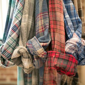 Sale MYSTERY FLANNEL Shirt OVERSIZED Grunge by DirtySouthVintagee Grunge Flannel Shirt, Week Detox, Grunge Flannel, Vintage Flannel Shirt, Hipster Grunge, Plaid Shirts, Flannel Shirts, Vintage Flannel, 10 Pounds