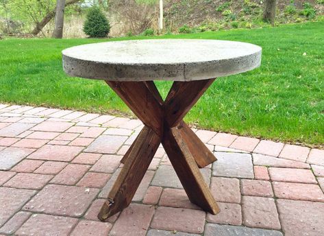 Concrete Lamp, Creative Tables, Concrete Furniture, Luxury Table, Concrete Table, Concrete Crafts, Table Diy, Concrete Wood, Wood End Tables