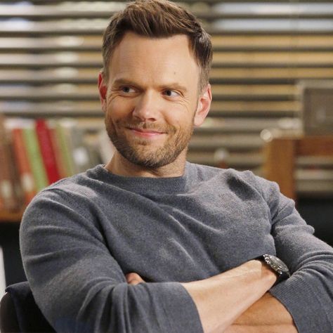 Community Tv Show, Joel Mchale, Community Tv, Yvette Nicole Brown, Chef Inspiration, Hubba Hubba, Donald Glover, Things Under A Microscope, Love People