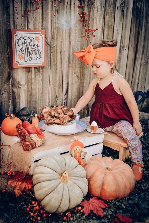 Top-thanksgiving-fall-feast-boutique- maroon - turkey- picture-announcement Fall Mini Shoot, Full Moon Circle, Fall Baby Pictures, Mini Photo Sessions, Toddler Photoshoot, Thanksgiving Photos, Toddler Girl Fall, Thanksgiving Pictures, Holiday Photoshoot