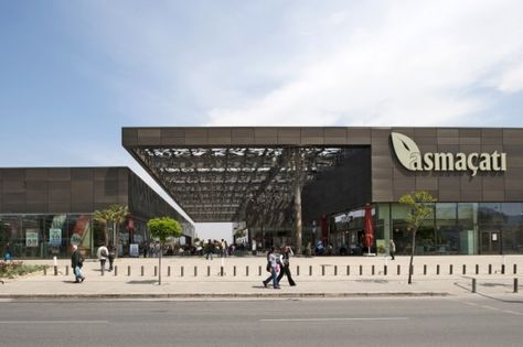 Architects: Tabanlioglu Architects Location: Izmir, Turkey Project Year: 2009 Project Area: 22,760 sqm Photographs: Thomas Mayer Asmacati Shopping Center Architecture, Mall Facade, Shopping Mall Design, Shopping Mall Architecture, Retail Facade, Retail Architecture, Mall Design, Commercial Architecture, Architecture Office