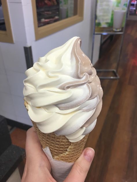 Chocolate Soft Serve Ice Cream, Chocolate Soft Serve, Ice Cream Soft Serve, Vanilla Soft Serve, Soft Ice Cream, Serve Ice Cream, Yummy Ice Cream, Waffle Cone, Soft Serve Ice Cream