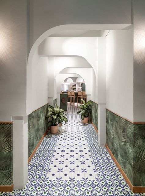 Moroccan Restaurant Interior, Arte Wallcovering, Tin Interior, Comfortable Outdoor Furniture, Moroccan Restaurant, Moroccan Architecture, Curved Mirror, Fusion Restaurant, Patterned Floor Tiles