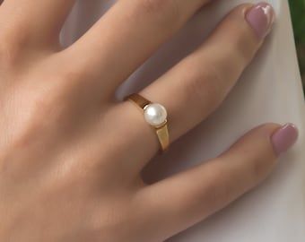 Buy 18K 14K 9K Solid Gold Solitaire Pearl Ring, Minimalist Pearl Ring, Dainty Pearl Ring, Stacking Ring, Promise Ring, Engagement Ring, Gift Her Online in India - Etsy Gold Ring With Pearl, Pearl Ring Design, Pearl Ring Simple, Pearl Gold Ring, Natural Pearl Ring, Gold Finger Rings, Pretty Jewelry Necklaces, Pearl Jewelry Design, Pearl Rings