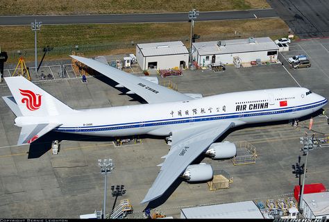 The first Air China 747-8 Intercontinental in their full livery. (via http://www.airliners.net) Air Company, Boeing 747 8, China Airlines, Aviation Posters, Air Carrier, Air China, Jumbo Jet, Airline Company, Boeing Aircraft