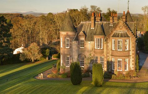 We take a look at the finest country houses, castles and estates for sale in Scotland. Scottish Estate Country Houses, Scottish Castle Floor Plans, Sims 4 Scottish House, Scottish Home Exterior, Houses In Scotland, Scotland Mansion, Scottish Castles Interior, Scottish Manor House, Scottish Castles For Sale